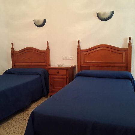Hostal Miguel กาลาออนดา ภายนอก รูปภาพ